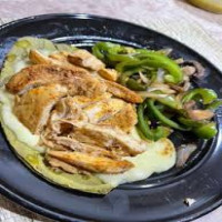 Pechuga, Nopal y Queso fresco Asados.